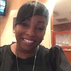 Meet your Posher, Felicia